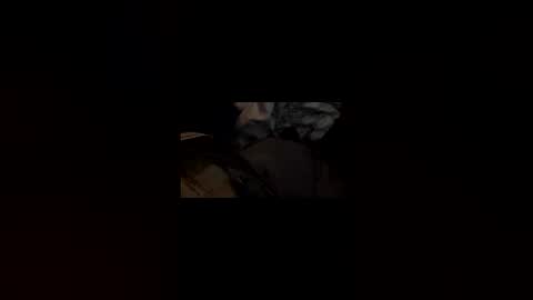 Snapshot of bodyart85_19 chatting on May 16, 8:07 pm Bodyart85 19 online show from May 16, 8:07 pm