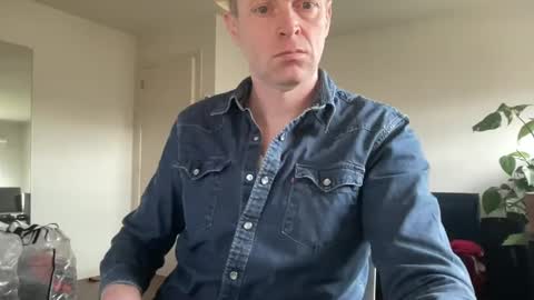 ask me online show from February 25, 9:53 am