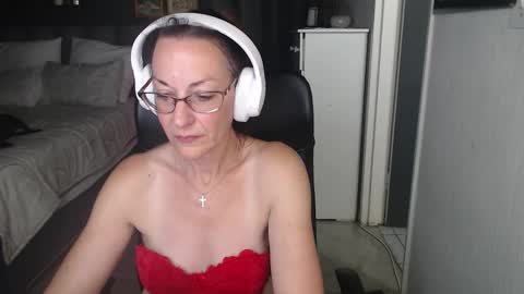 Ningifun couple online show from March 23, 4:55 pm