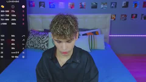 Snapshot of boicute chatting on February 19, 6:21 pm ALEXPVT IS OPEN online show from February 19, 6:21 pm