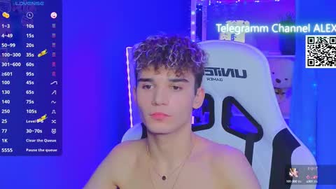 Snapshot of boicute chatting on February 23, 3:35 am ALEXPVT IS OPEN online show from February 23, 3:35 am