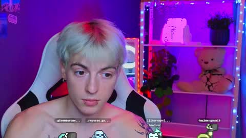 Snapshot of boicute chatting on February 23, 2:25 pm ALEXPVT IS OPEN online show from February 23, 2:25 pm