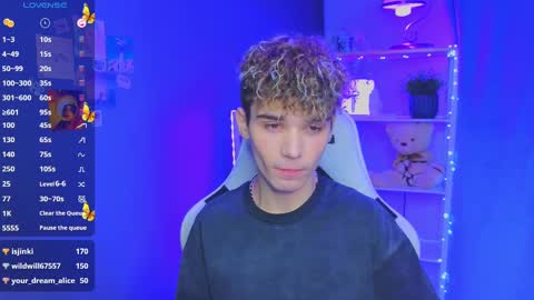 Snapshot of boicute chatting on February 27, 9:14 pm ALEXPVT IS OPEN online show from February 27, 9:14 pm