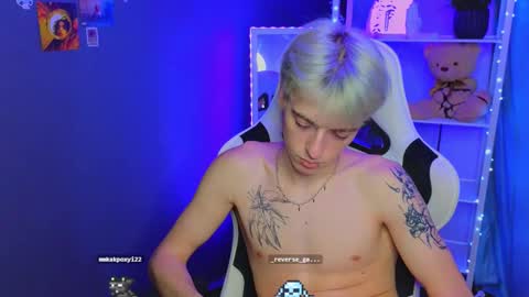 Snapshot of boicute chatting on February 28, 1:58 pm ALEXPVT IS OPEN online show from February 28, 1:58 pm