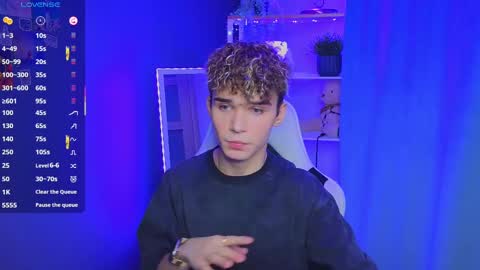 Snapshot of boicute chatting on March 6, 7:10 pm ALEXPVT IS OPEN online show from March 6, 7:10 pm