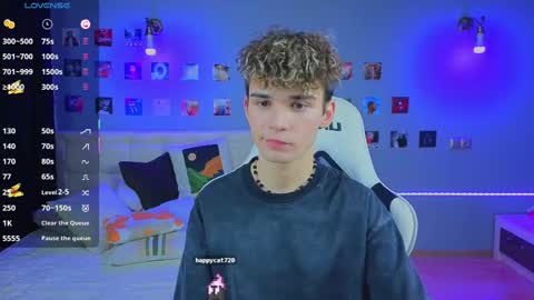 Snapshot of boicute chatting on March 9, 5:33 am ALEXPVT IS OPEN online show from March 9, 5:33 am