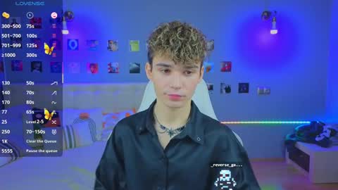 Snapshot of boicute chatting on March 9, 8:21 pm ALEXPVT IS OPEN online show from March 9, 8:21 pm