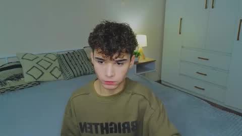 Snapshot of boicute chatting on October 4, 9:18 am ALEXPVT IS OPEN online show from October 4, 9:18 am