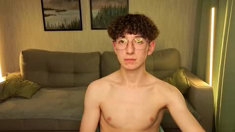 Snapshot of boicute chatting on October 10, 3:33 pm ALEXPVT IS OPEN online show from October 10, 3:33 pm