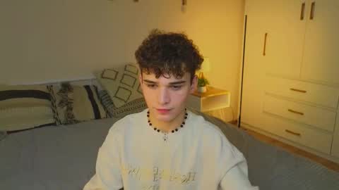 Snapshot of boicute chatting on October 17, 6:27 am ALEXPVT IS OPEN online show from October 17, 6:27 am