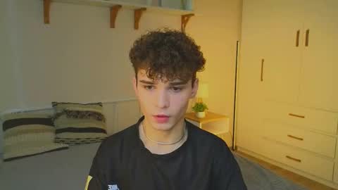 Snapshot of boicute chatting on October 19, 7:42 am ALEXPVT IS OPEN online show from October 19, 7:42 am