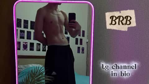 Snapshot of boicute chatting on October 21, 10:38 am ALEXPVT IS OPEN online show from October 21, 10:38 am