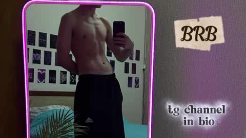 Snapshot of boicute chatting on November 4, 10:47 am ALEXPVT IS OPEN online show from November 4, 10:47 am