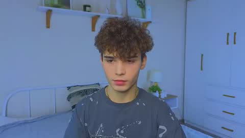 Snapshot of boicute chatting on November 11, 10:37 am ALEXPVT IS OPEN online show from November 11, 10:37 am