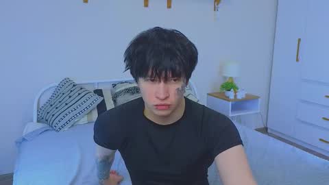 Snapshot of boicute chatting on November 12, 2:23 am ALEXPVT IS OPEN online show from November 12, 2:23 am