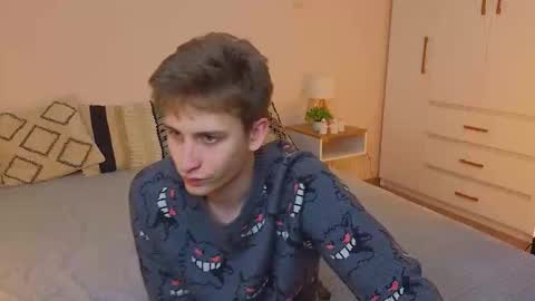 Snapshot of boicute chatting on November 20, 2:34 am ALEXPVT IS OPEN online show from November 20, 2:34 am