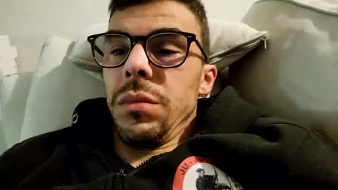 Snapshot of bomale89 chatting on January 30, 8:53 pm bomale89 online show from January 30, 8:53 pm