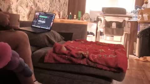 DeeDeeAndDexter online show from February 6, 6:51 am