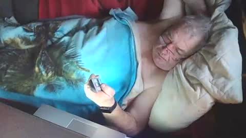 Snapshot of bomber59potsdam chatting on December 26, 1:43 pm Bomber59potsdam online show from December 26, 1:43 pm