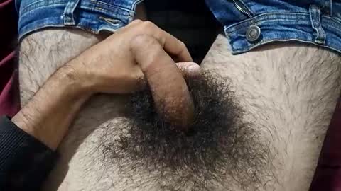 Im Bom - Tip if You Liked my Hairy Body - Private Show is Open - Read more about me in the bio below online show from April 15, 9:05 am