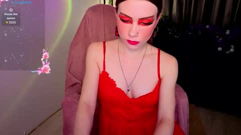 Karen online show from November 19, 4:07 pm