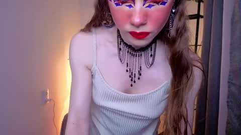 Karen online show from April 21, 4:12 pm