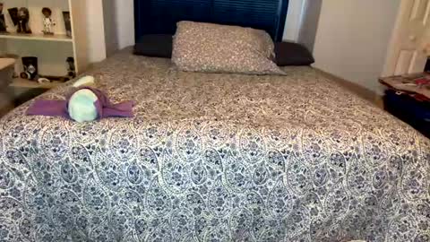 FRECKLES online show from January 13, 12:56 pm