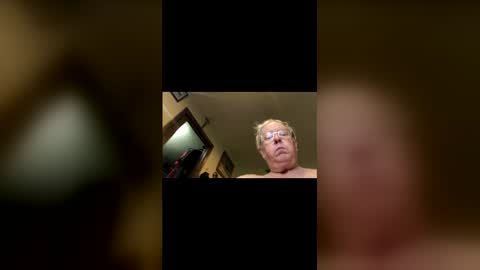 bonerthong online show from April 1, 6:49 pm