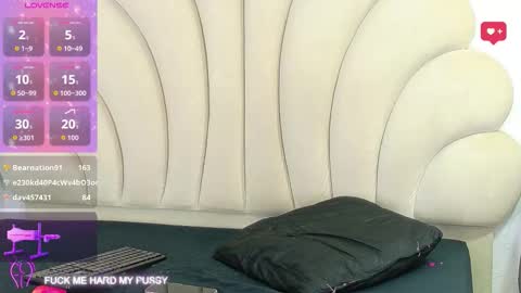 bonieklent online show from March 21, 8:30 am