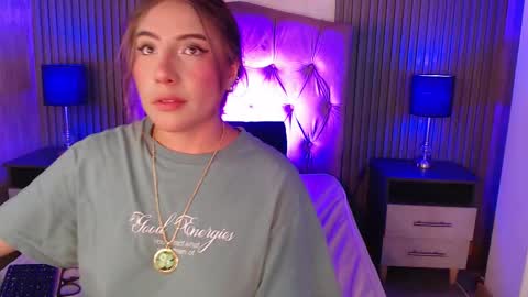 bonnali_lune online show from March 14, 6:19 am