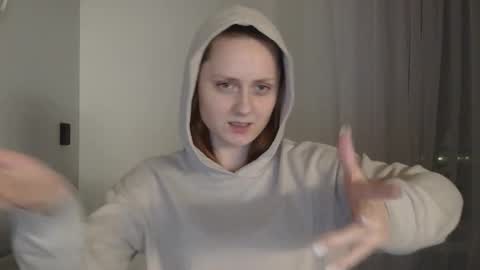 Snapshot of bonne_chance chatting on February 23, 8:22 pm bonne_chance online show from February 23, 8:22 pm