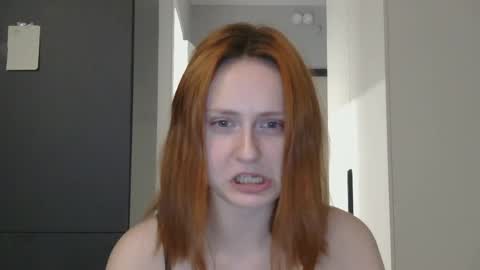 Snapshot of bonne_chance chatting on March 6, 11:53 pm bonne_chance online show from March 6, 11:53 pm