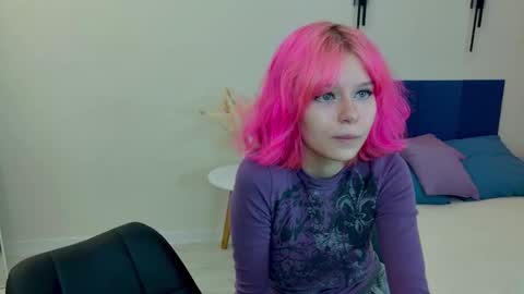 Snapshot of bonnie_and_c1yde chatting on October 11, 5:11 pm Jessy Mark online show from October 11, 5:11 pm