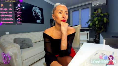 bonnie_annd_clyde online show from December 23, 1:56 pm