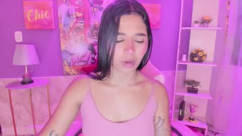 Bonnie online show from December 2, 11:01 am