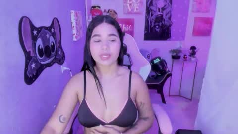 Bonnie online show from April 5, 4:31 am