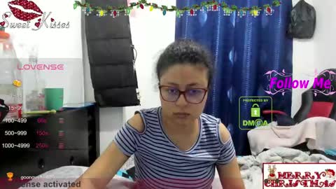 Snapshot of bonnie_lam_ chatting on December 8, 5:18 am bonnie lam hello welcome to my room I hope you have fun and you can reach your maximum pleasure here with me online show from December 8, 5:18 am