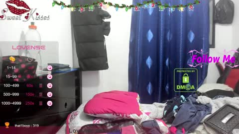 Snapshot of bonnie_lam_ chatting on January 5, 3:22 am bonnie lam hello welcome to my room I hope you have fun and you can reach your maximum pleasure here with me online show from January 5, 3:22 am