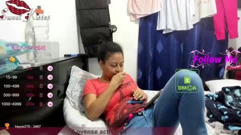 Snapshot of bonnie_lam_ chatting on March 10, 5:54 am bonnie lam hello welcome to my room I hope you have fun and you can reach your maximum pleasure here with me online show from March 10, 5:54 am
