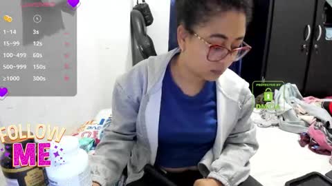 bonnie lam  hello welcome to my room I hope you have fun and you can reach your maximum pleasure here with me online show from January 9, 3:53 am