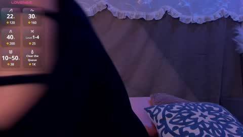   online show from December 15, 11:34 am