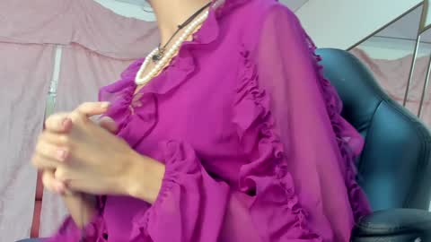   online show from January 12, 11:28 am