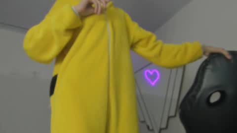   online show from January 29, 11:20 am