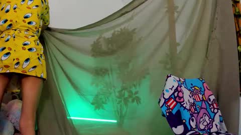   online show from November 20, 12:44 am