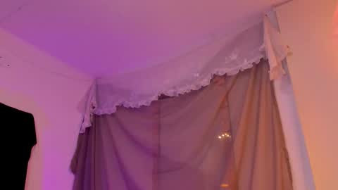   online show from February 21, 12:00 am