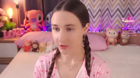 Emma online show from September 20, 1:17 am