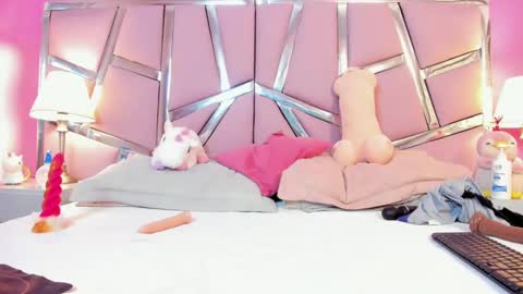 Snapshot of bonniepark_ chatting on March 10, 3:30 pm Bonnie online show from March 10, 3:30 pm