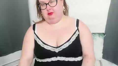 Bonnie online show from December 7, 10:01 am