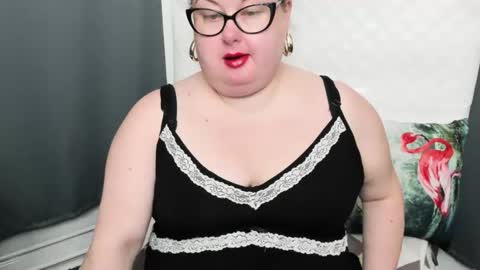 Bonnie online show from December 19, 6:23 am