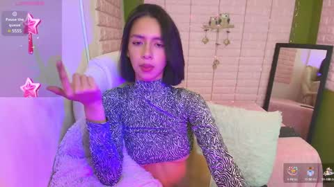 Snapshot of bonnieshyy chatting on January 23, 1:45 pm Bonnie  online show from January 23, 1:45 pm